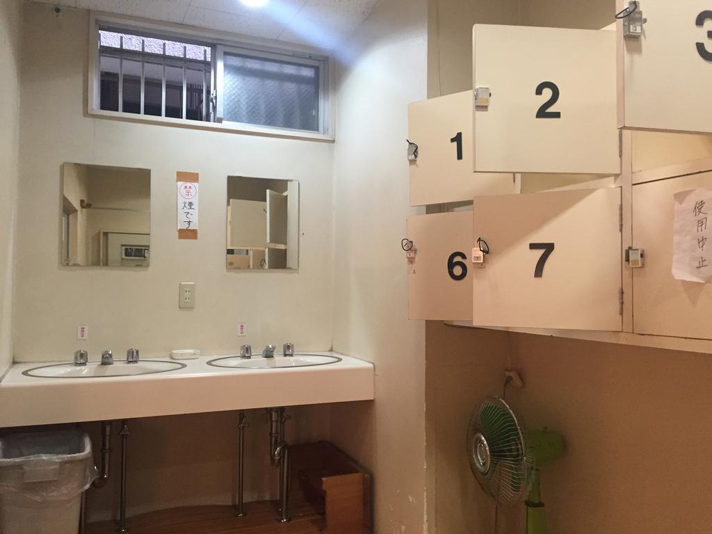 Business Hotel Shinbashi 오사카 외부 사진
